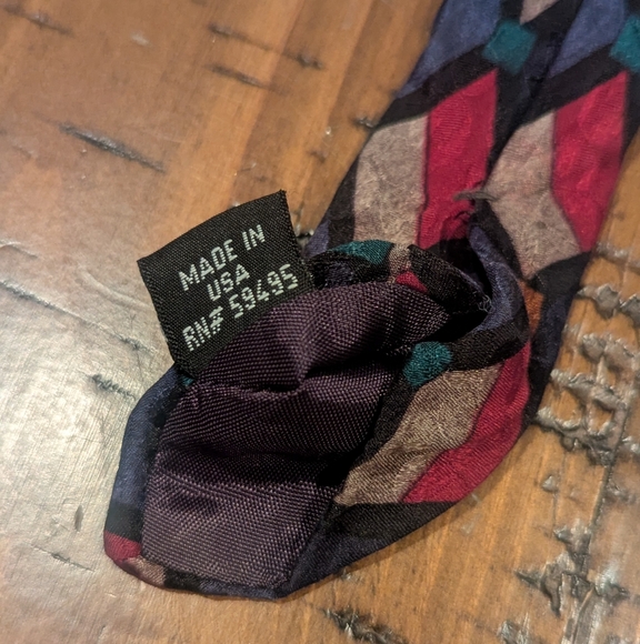 Krizia 100% Silk Patterned Geometric Tie - Picture 6 of 11